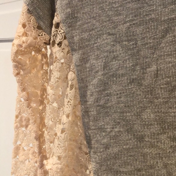 Grey and cream sweater - Picture 3 of 4